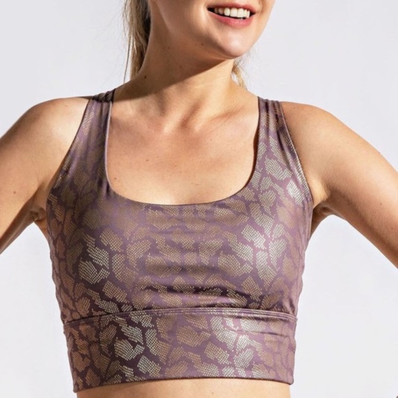 Two Elevens Boutique Other - Andromeda Criss Cross Sports Bra
